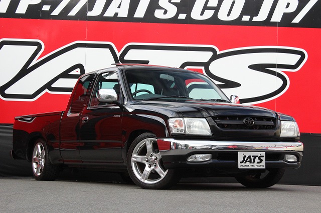 トヨタ ハイラックス EXTキャブ サンルーフ 17インチAW ローダウン